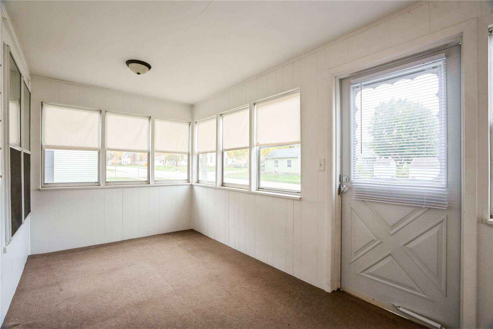 602 Jackson Street Olin IA 52320