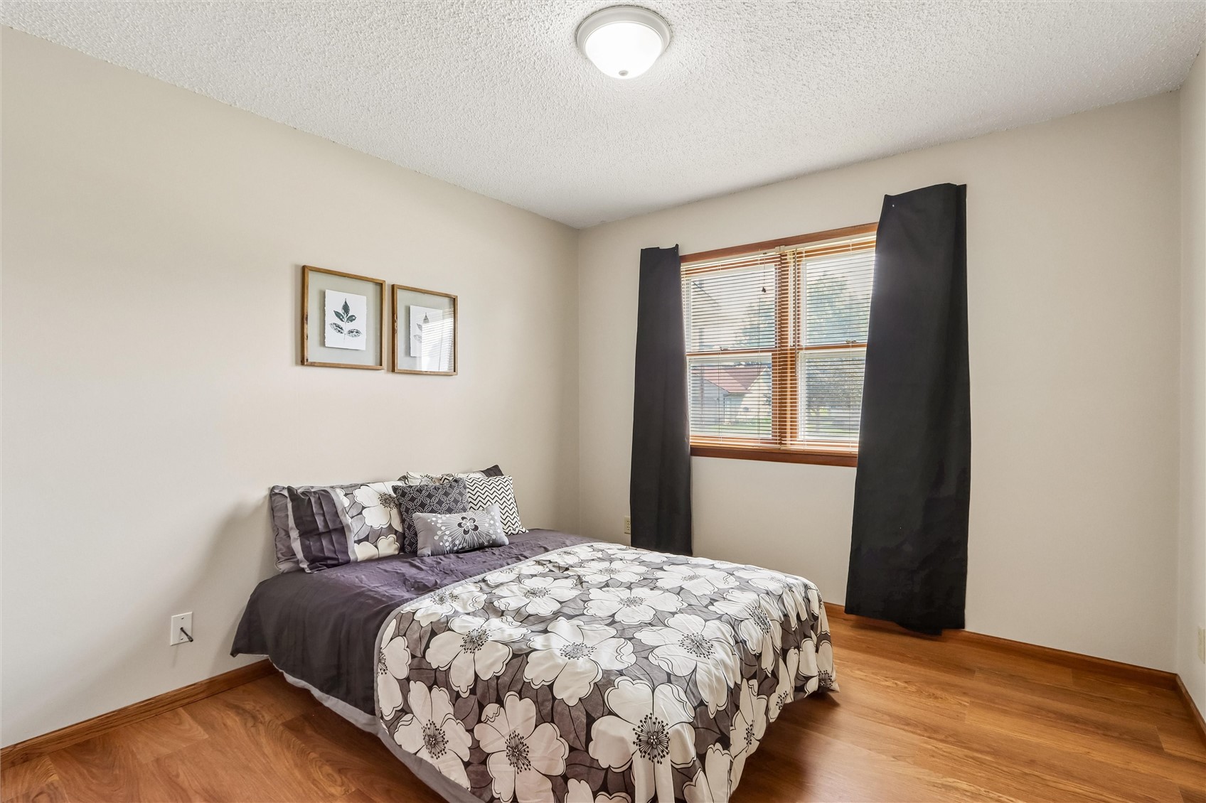 1216 N 2nd Street Manchester IA 52057