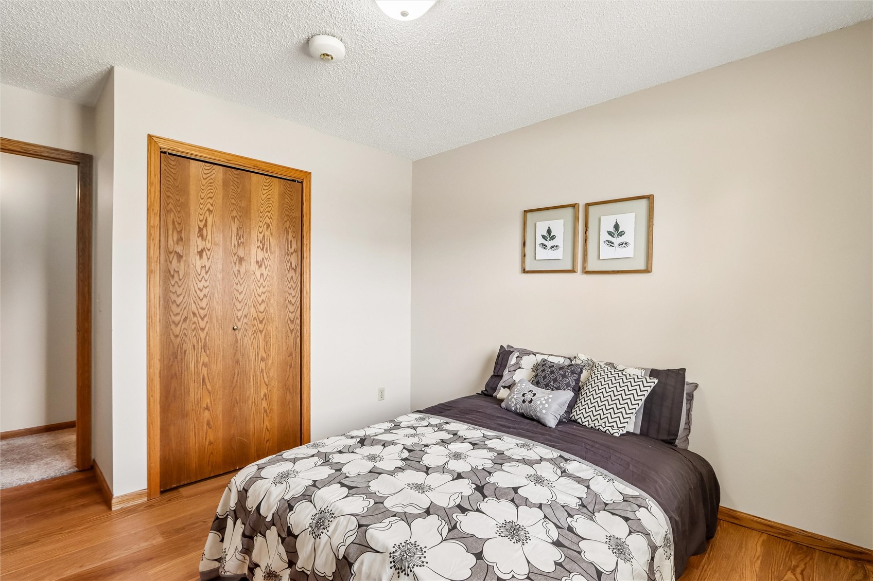 1216 N 2nd Street Manchester IA 52057