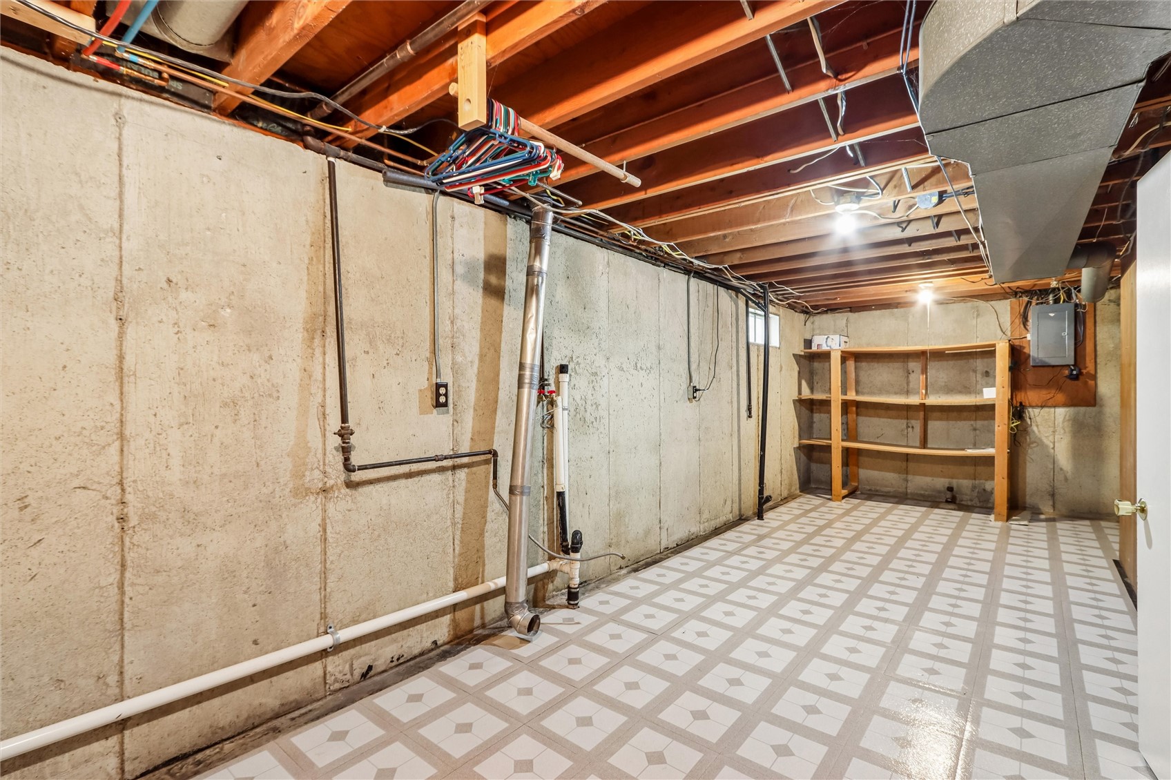 1216 N 2nd Street Manchester IA 52057