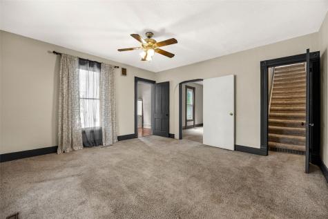 505 E Butler Street Manchester IA 52057