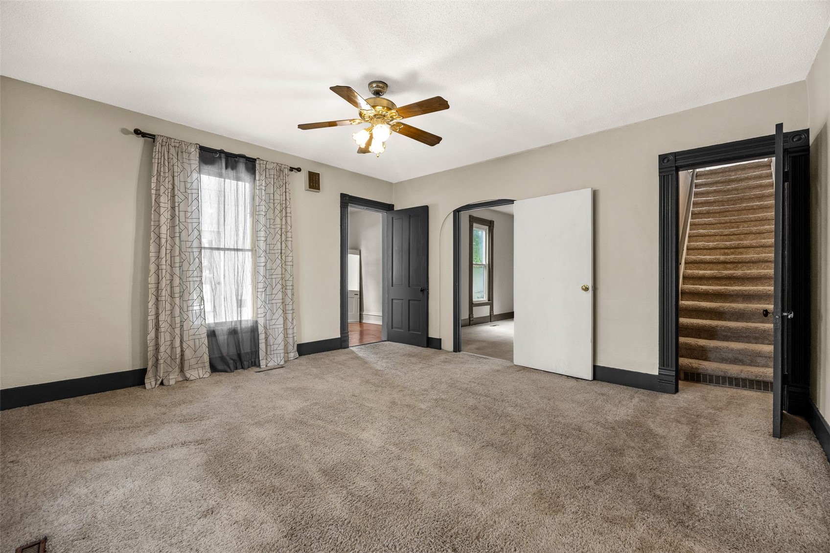 505 E Butler Street Manchester IA 52057