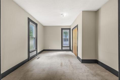 505 E Butler Street Manchester IA 52057