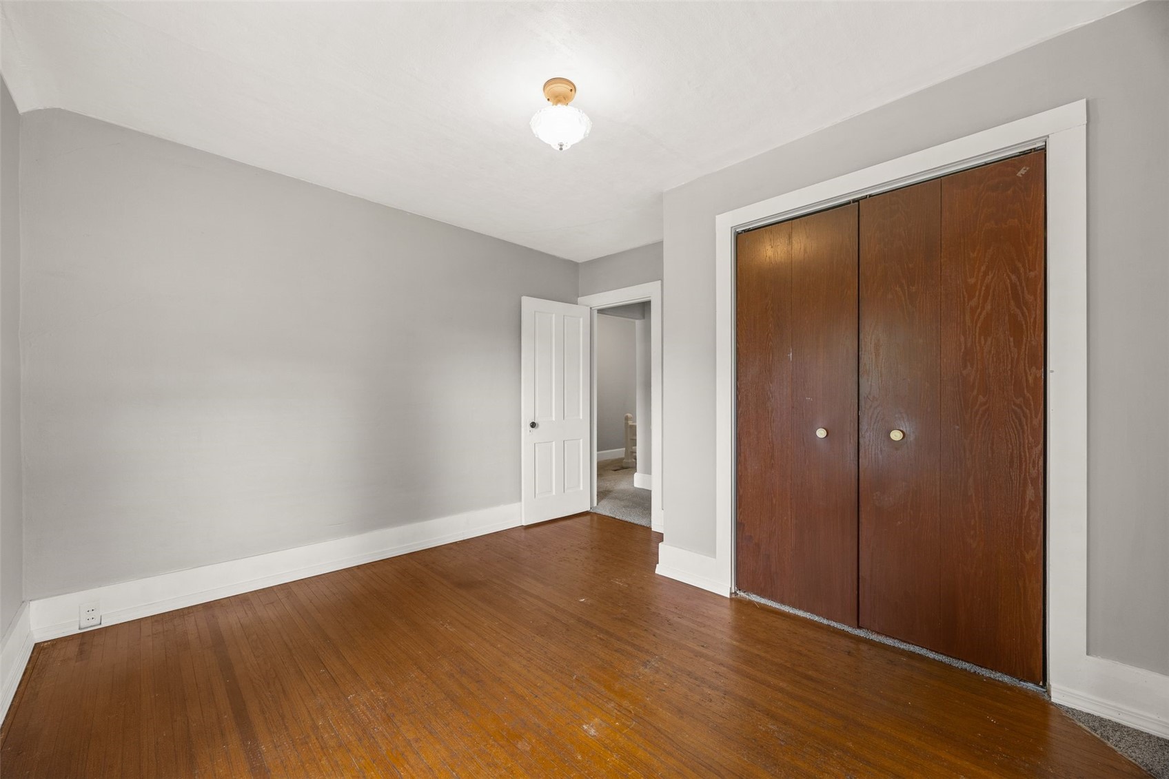 505 E Butler Street Manchester IA 52057