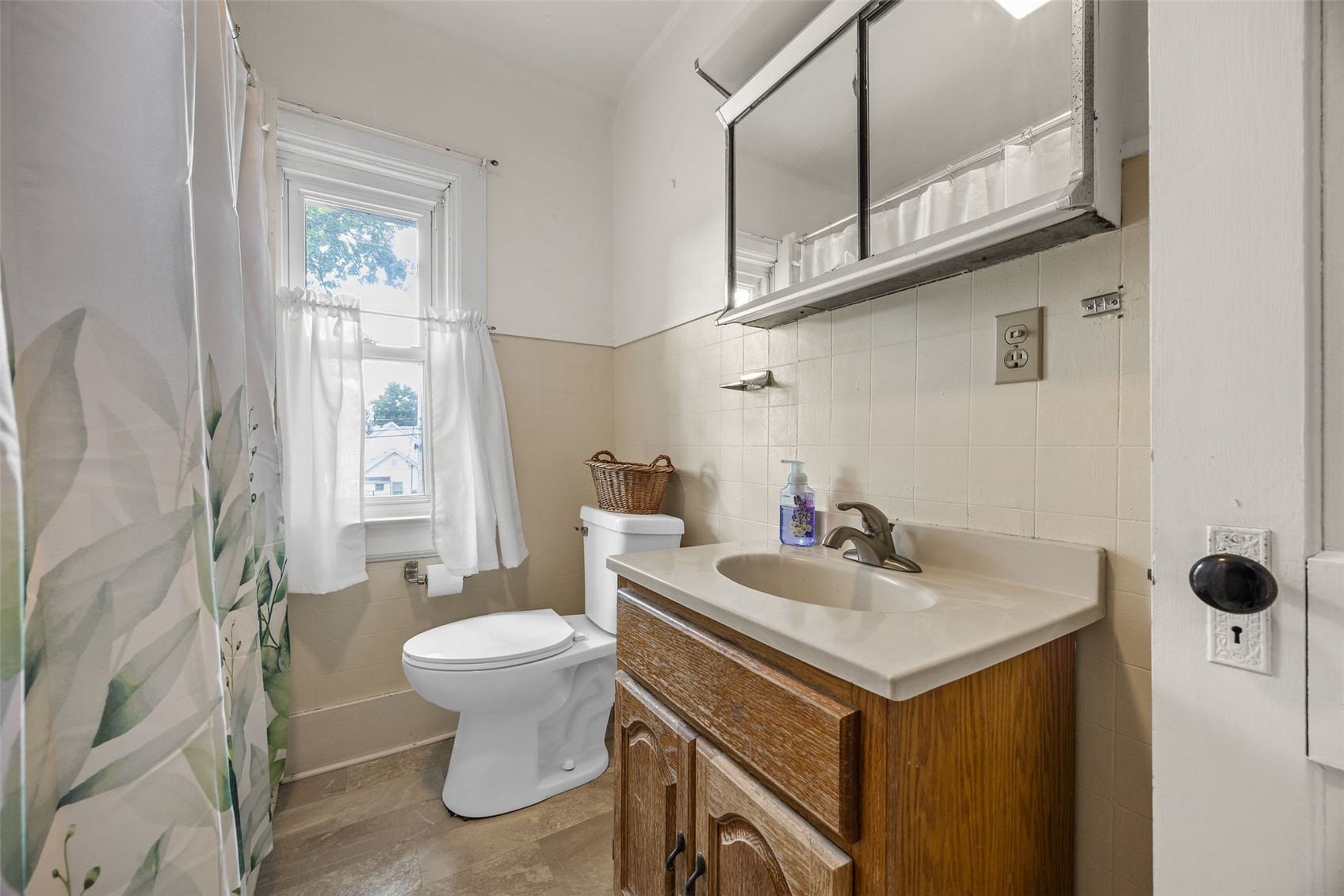 505 E Butler Street Manchester IA 52057