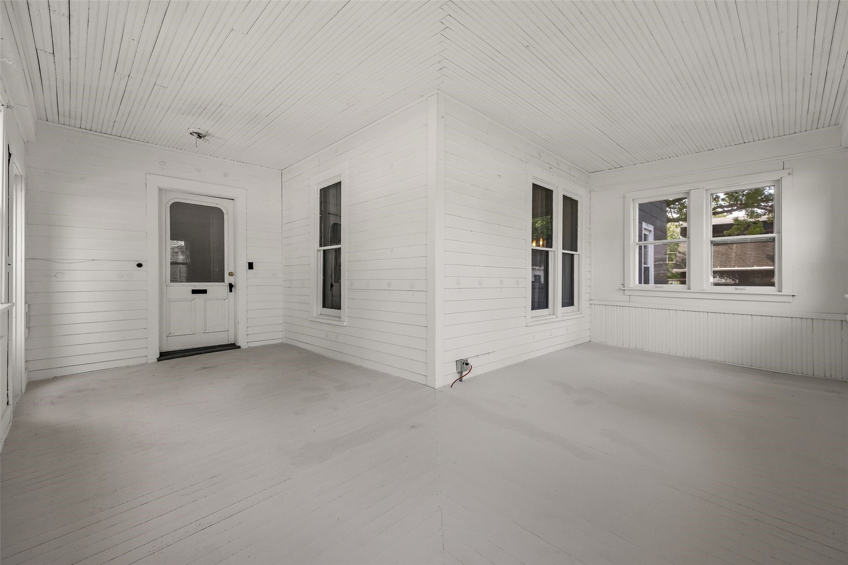 505 E Butler Street Manchester IA 52057