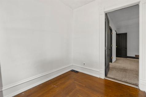 505 E Butler Street Manchester IA 52057
