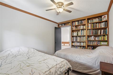 1932 Holiday Road Coralville IA 52241