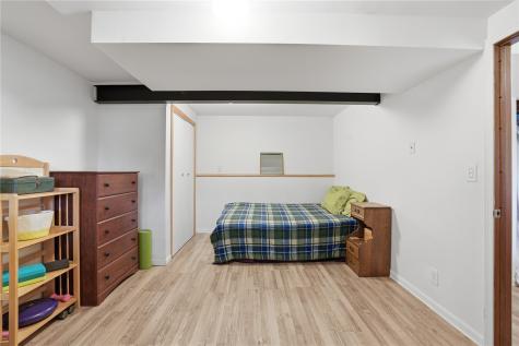 1932 Holiday Road Coralville IA 52241