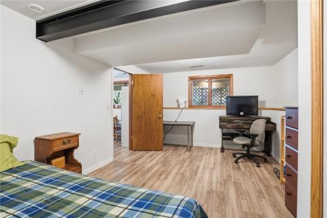 1932 Holiday Road Coralville IA 52241