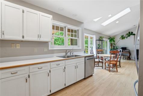 1932 Holiday Road Coralville IA 52241