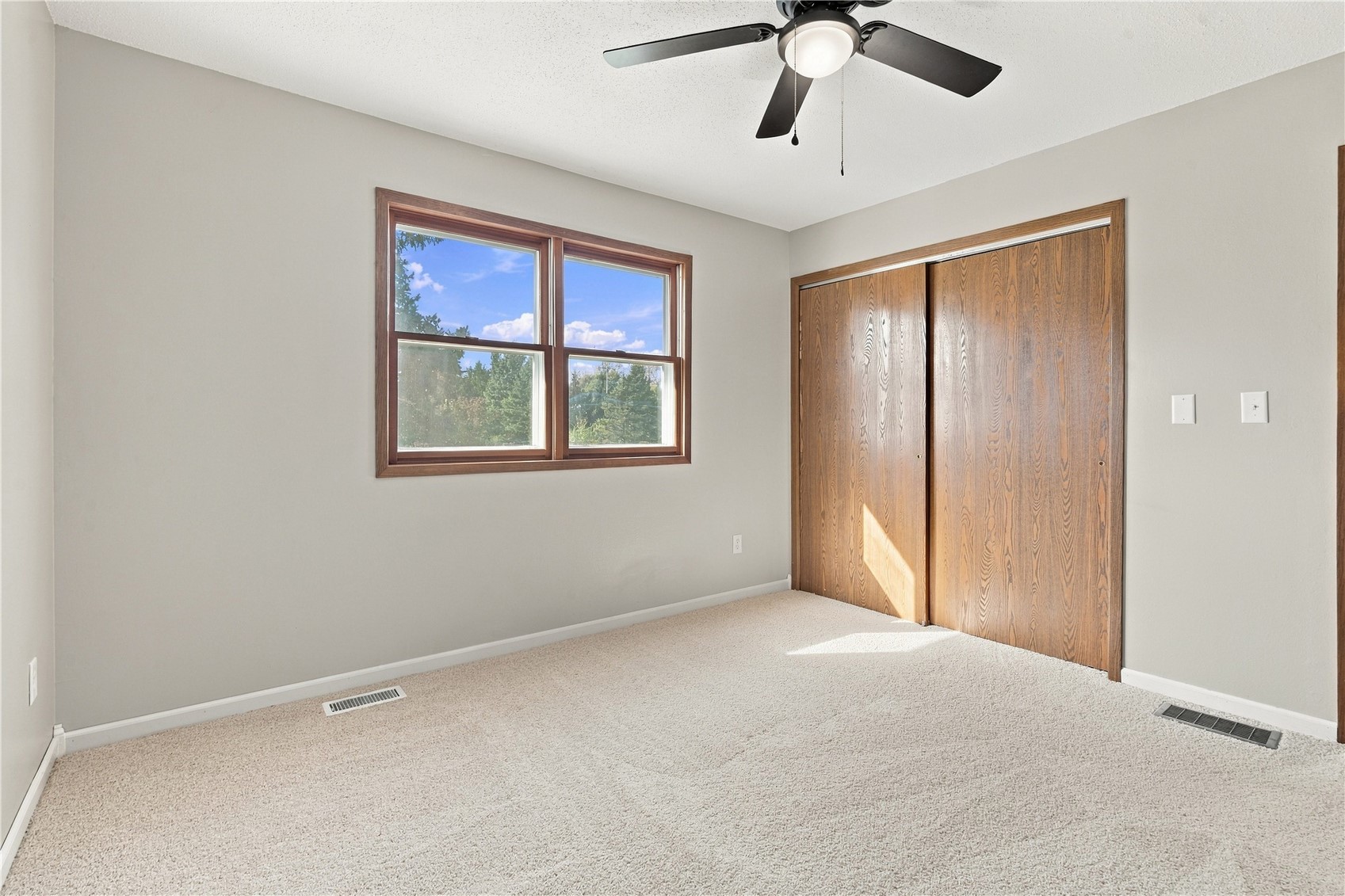 87 4th Avenue Atkins IA 52206
