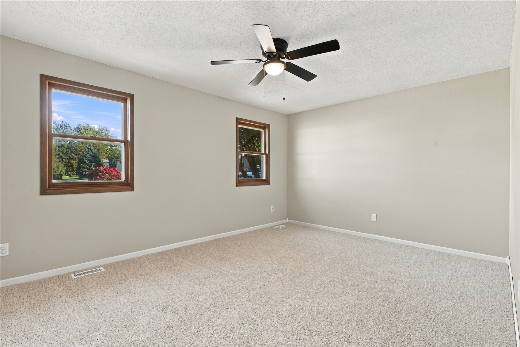 87 4th Avenue Atkins IA 52206