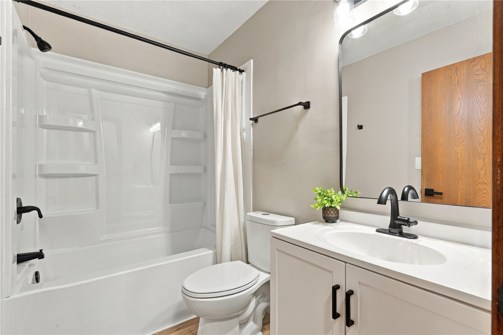 87 4th Avenue Atkins IA 52206