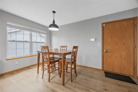 1405 Lyndhurst Drive Hiawatha IA 52233