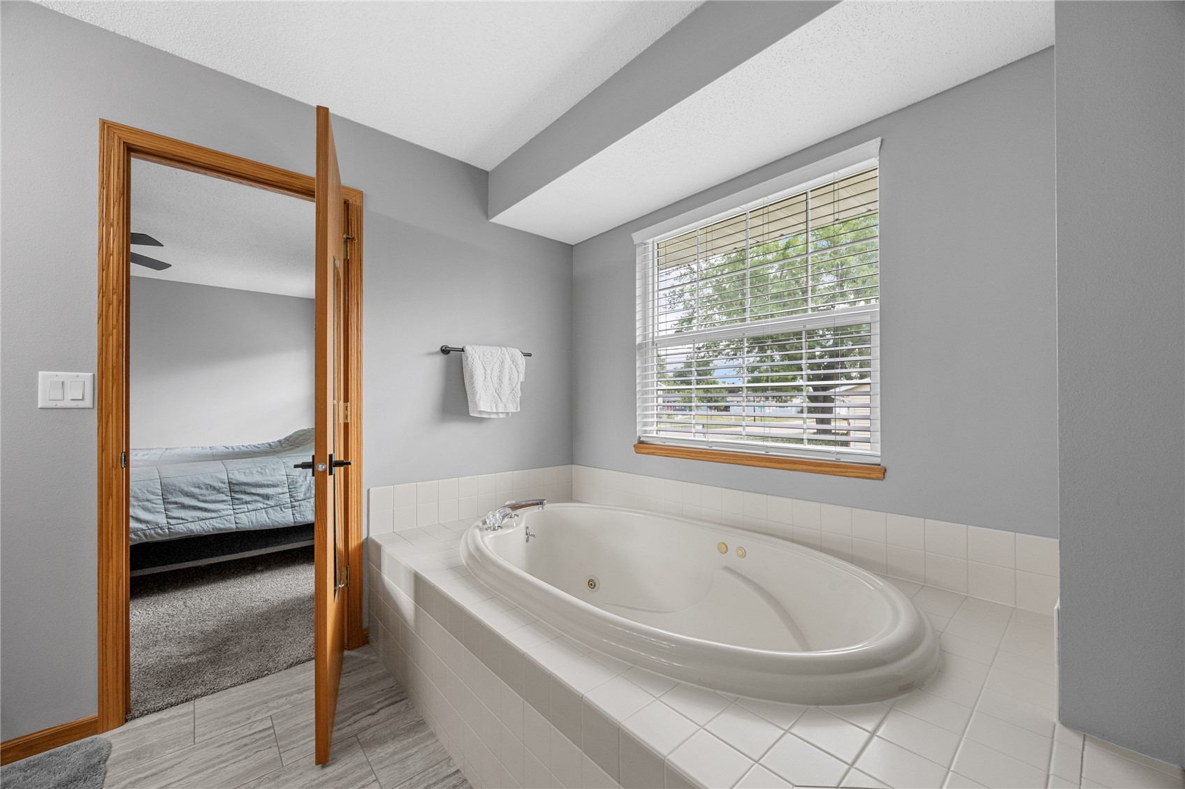 1405 Lyndhurst Drive Hiawatha IA 52233