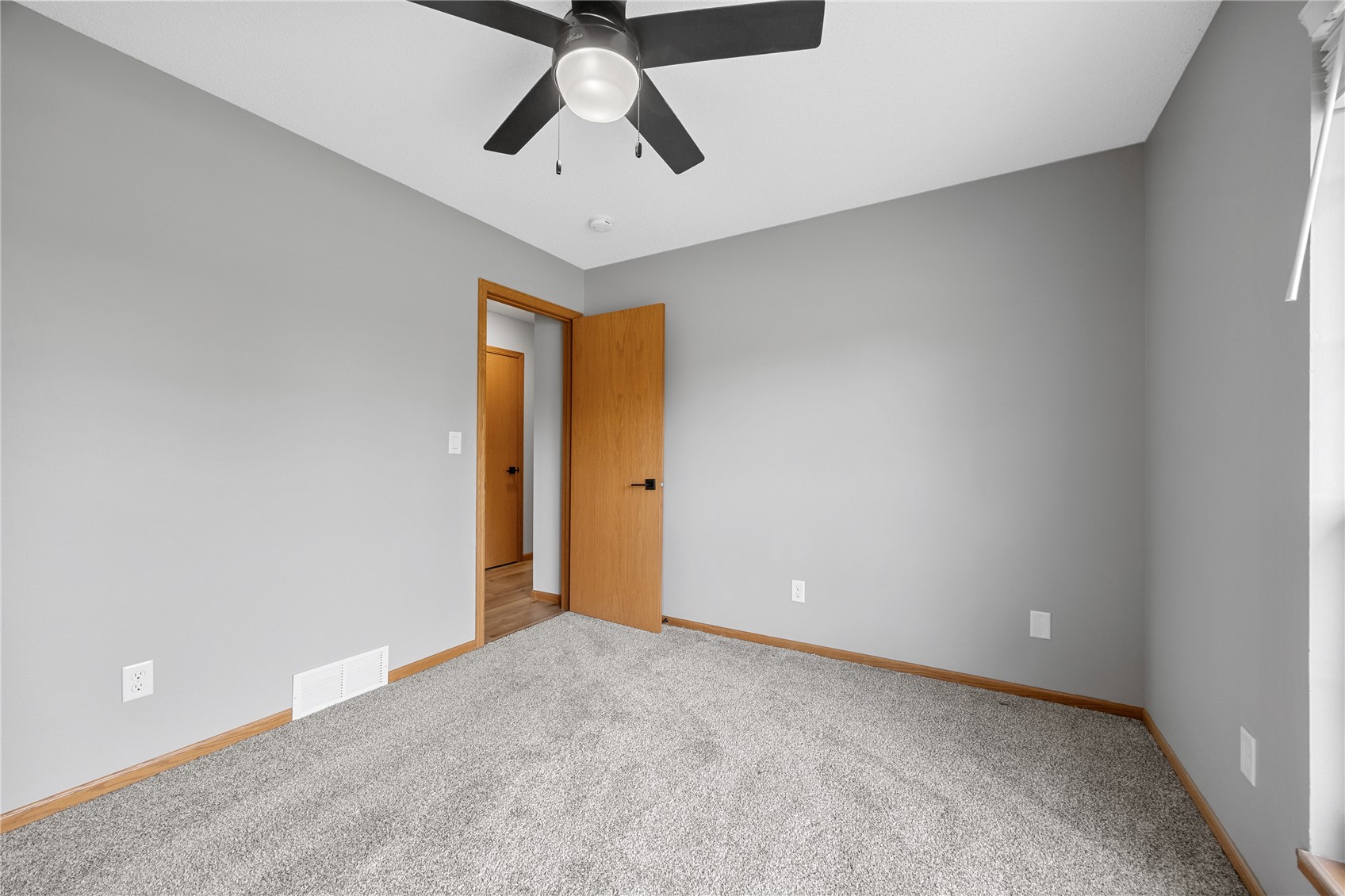 1405 Lyndhurst Drive Hiawatha IA 52233