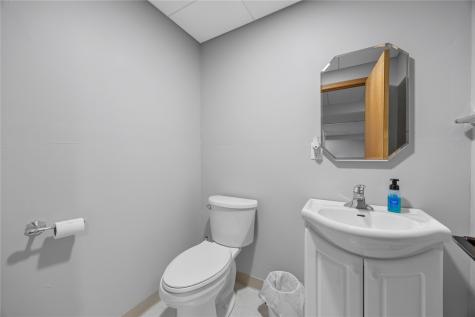 1405 Lyndhurst Drive Hiawatha IA 52233