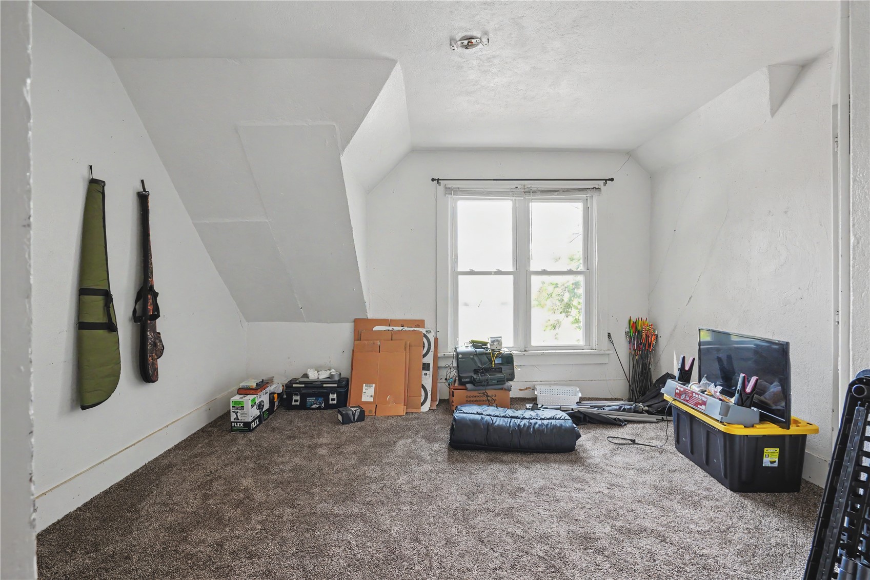 106 3rd Avenue E Coggon IA 52218