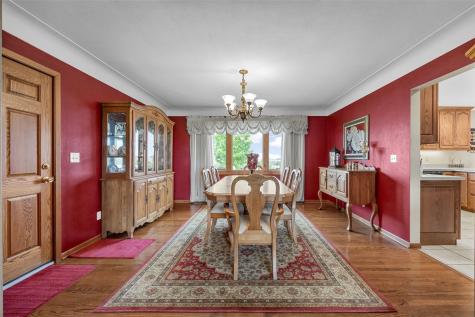 7249 Benton Linn Road Cedar Rapids IA 52404