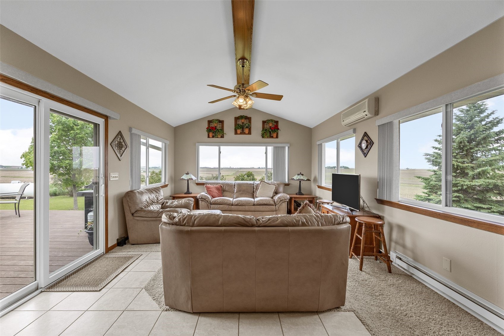 7249 Benton Linn Road Cedar Rapids IA 52404