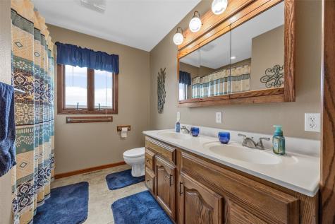 7249 Benton Linn Road Cedar Rapids IA 52404