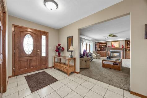 7249 Benton Linn Road Cedar Rapids IA 52404