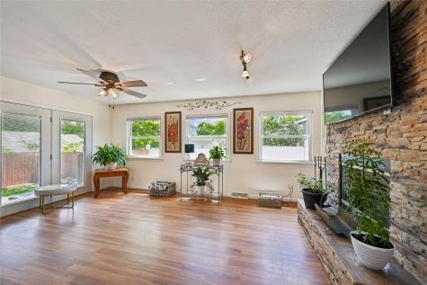 4500 Ozark Street NE Cedar Rapids IA 52402