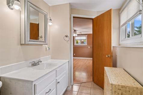 4500 Ozark Street NE Cedar Rapids IA 52402