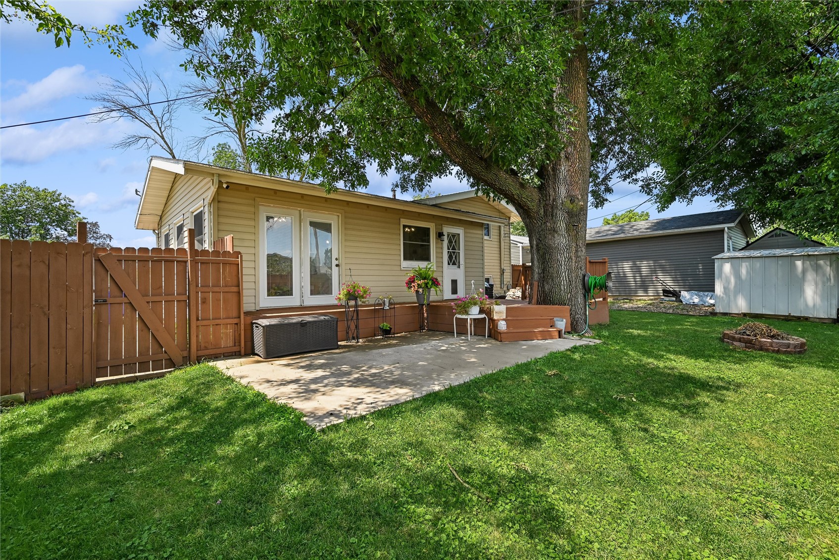 4500 Ozark Street NE Cedar Rapids IA 52402