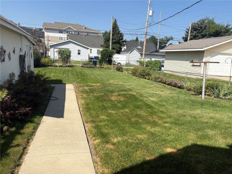 1224 11th Street NW Cedar Rapids IA 52405