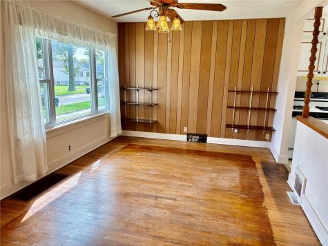 1224 11th Street NW Cedar Rapids IA 52405