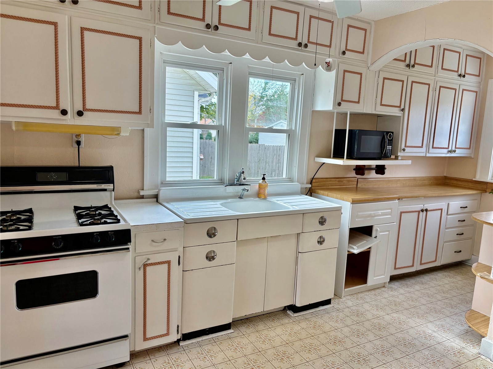 1224 11th Street NW Cedar Rapids IA 52405