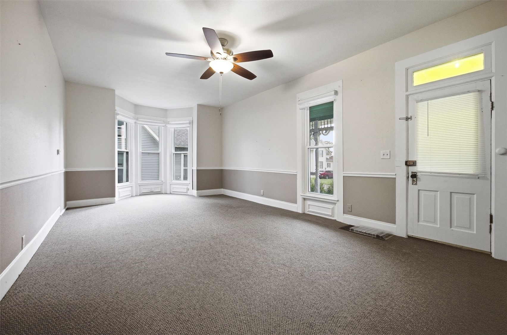 620 N Marion Avenue Washington IA 52353