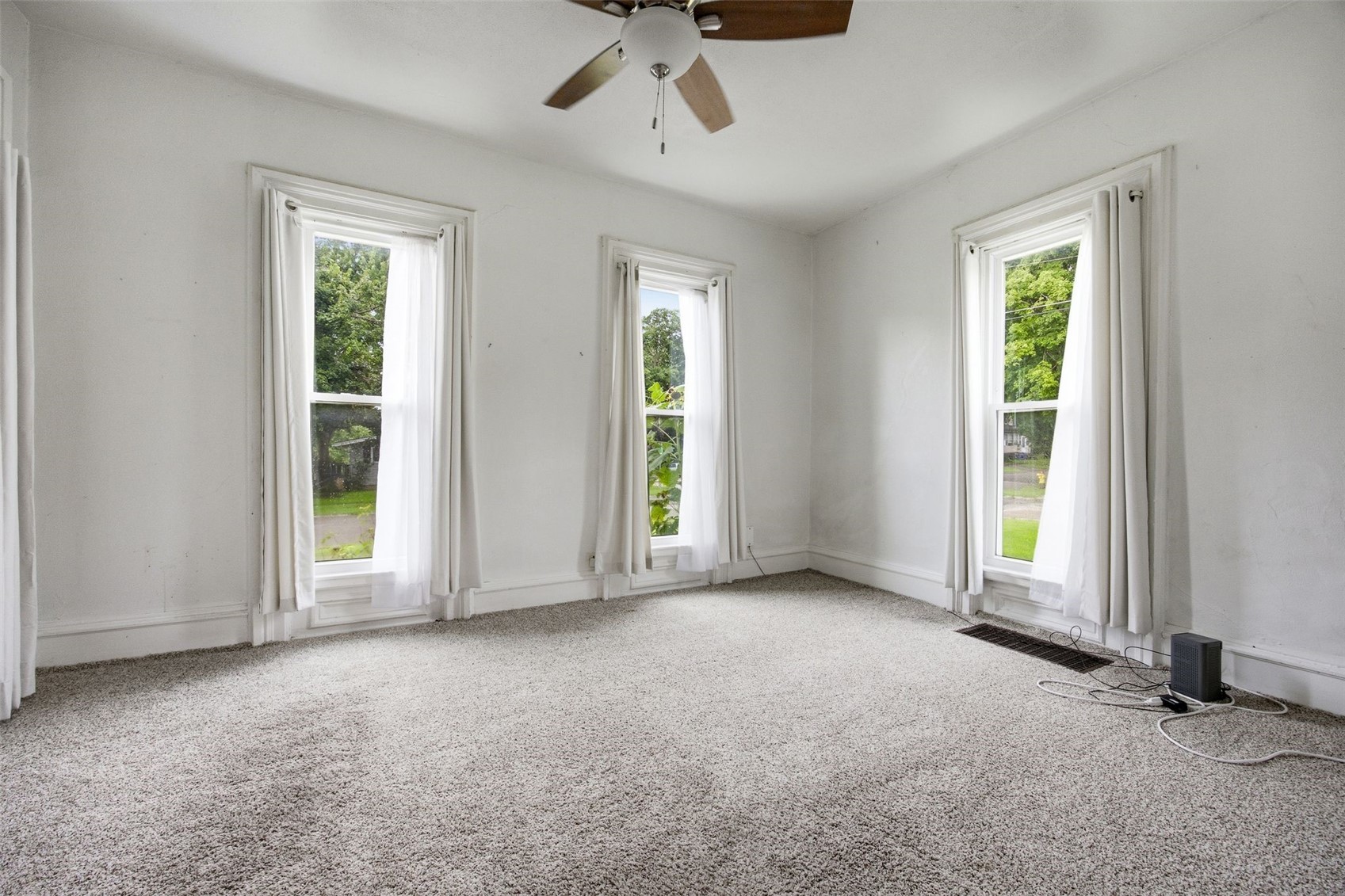 620 N Marion Avenue Washington IA 52353