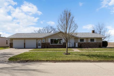 409 W 1st Street Mechanicsville IA 52306