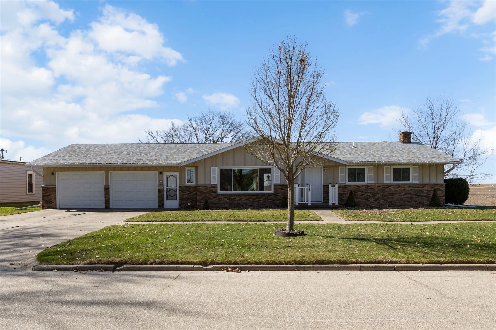 409 W 1st Street Mechanicsville IA 52306