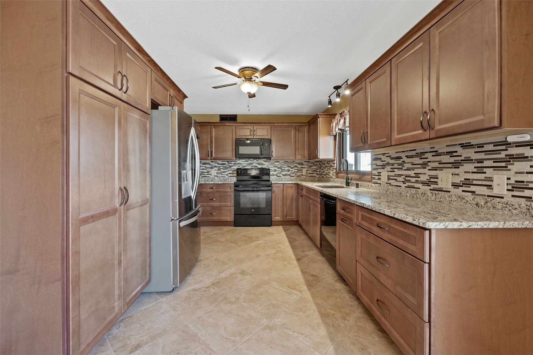 409 W 1st Street Mechanicsville IA 52306