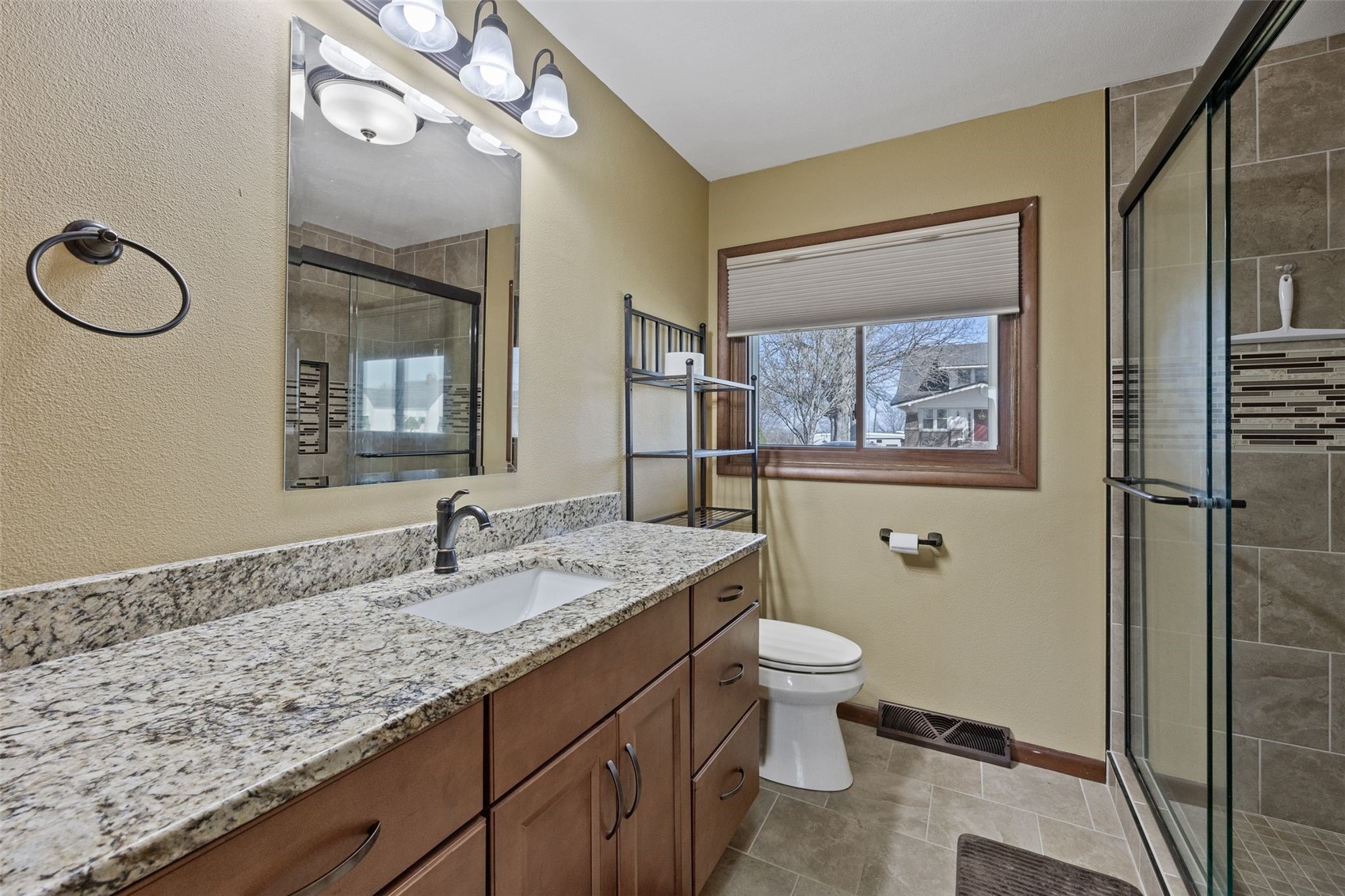 409 W 1st Street Mechanicsville IA 52306