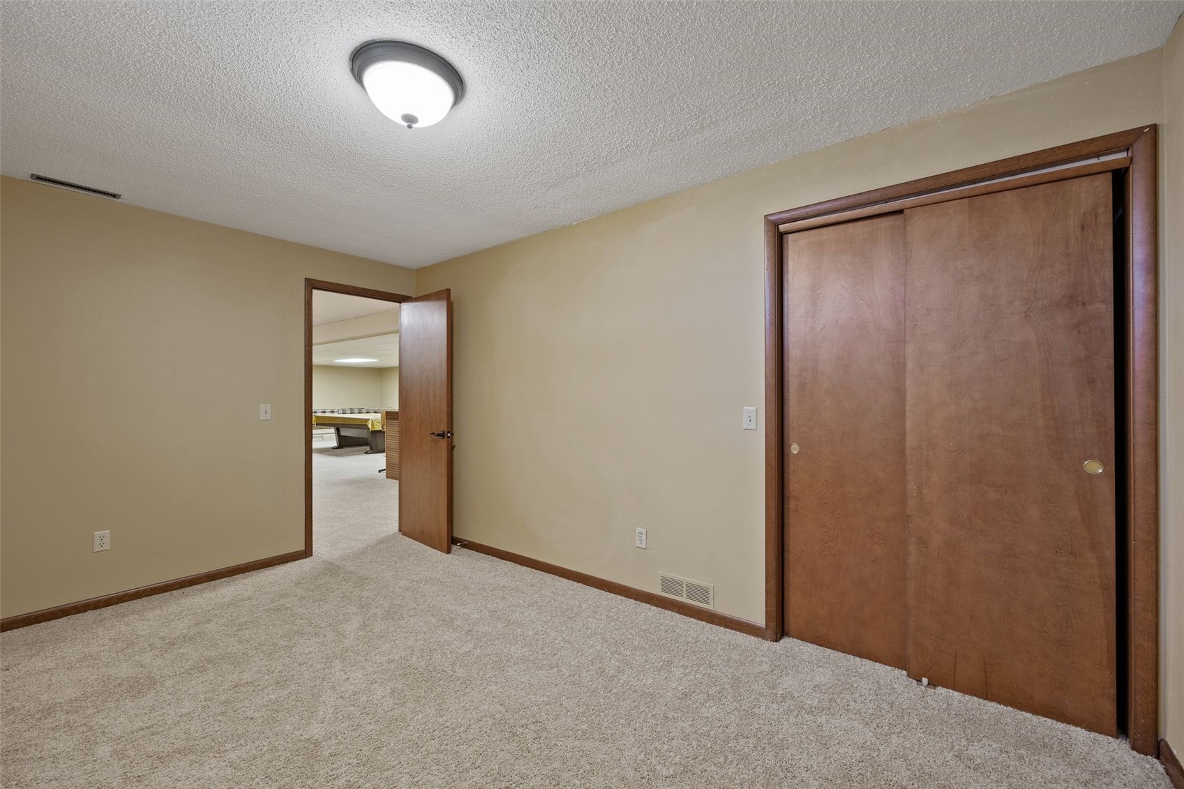 409 W 1st Street Mechanicsville IA 52306