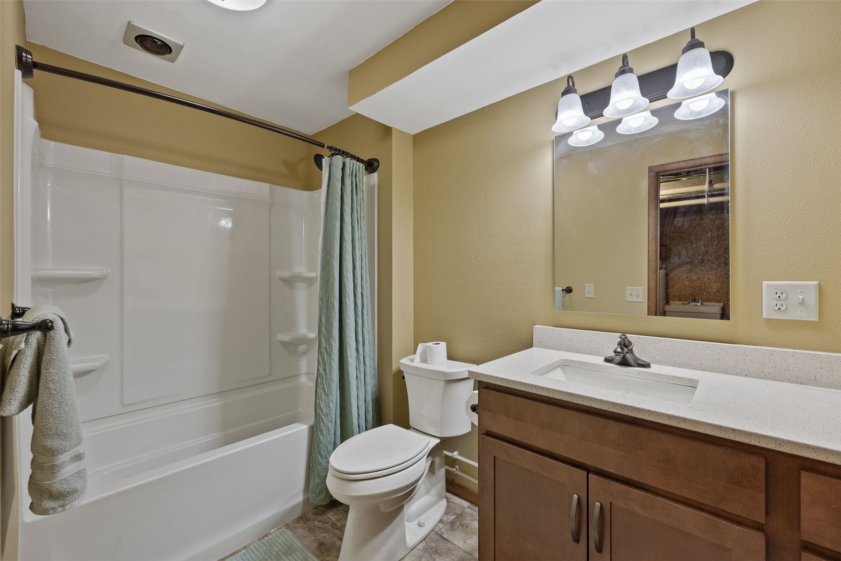409 W 1st Street Mechanicsville IA 52306