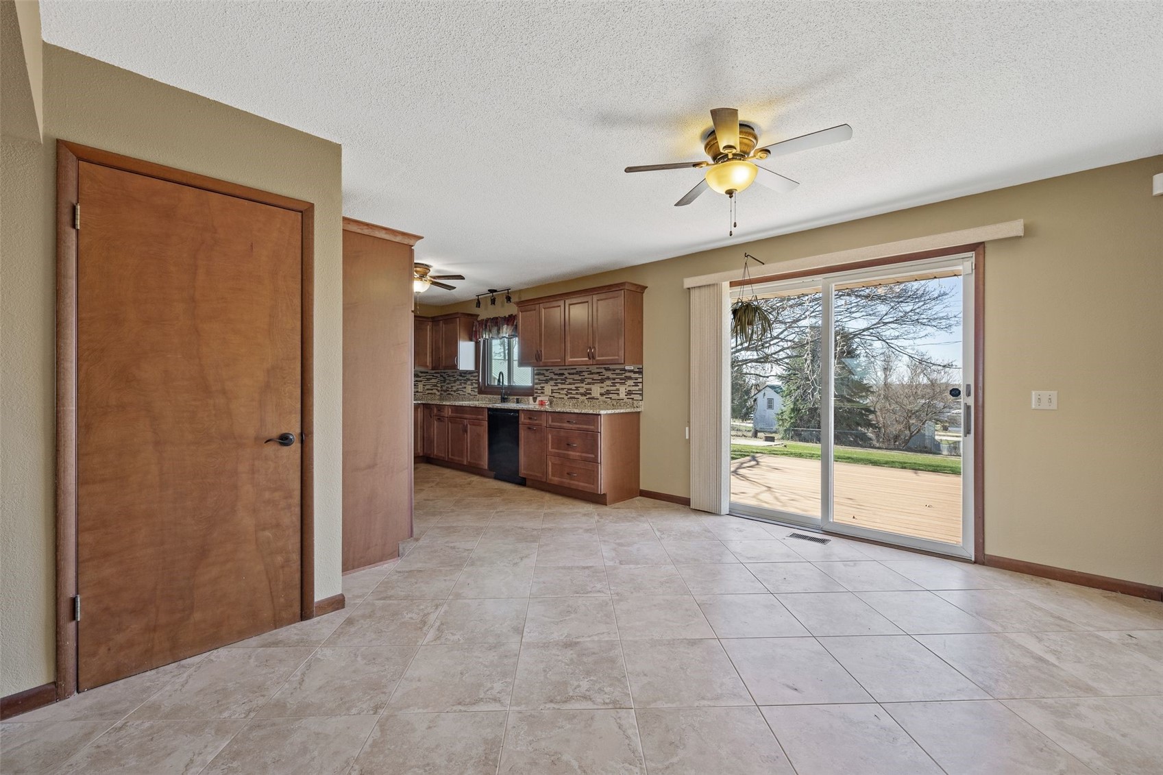 409 W 1st Street Mechanicsville IA 52306