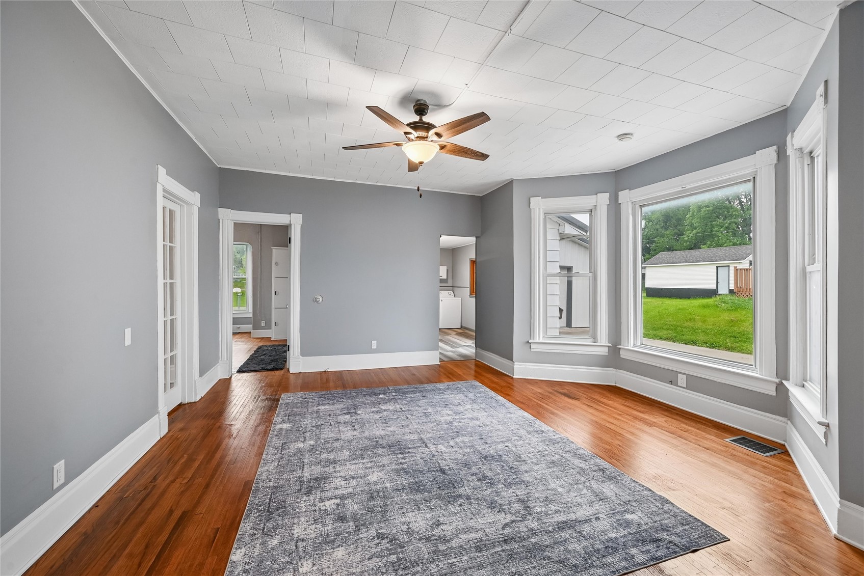 704 15th Street Belle Plaine IA 52208
