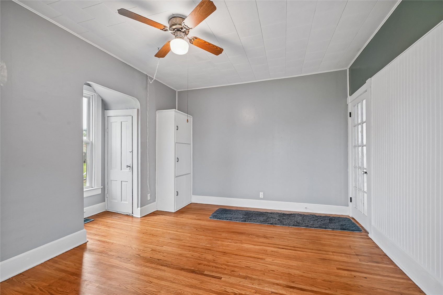 704 15th Street Belle Plaine IA 52208