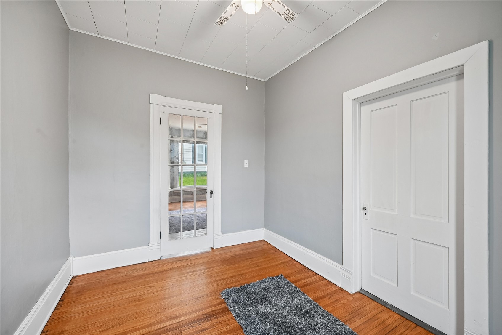 704 15th Street Belle Plaine IA 52208