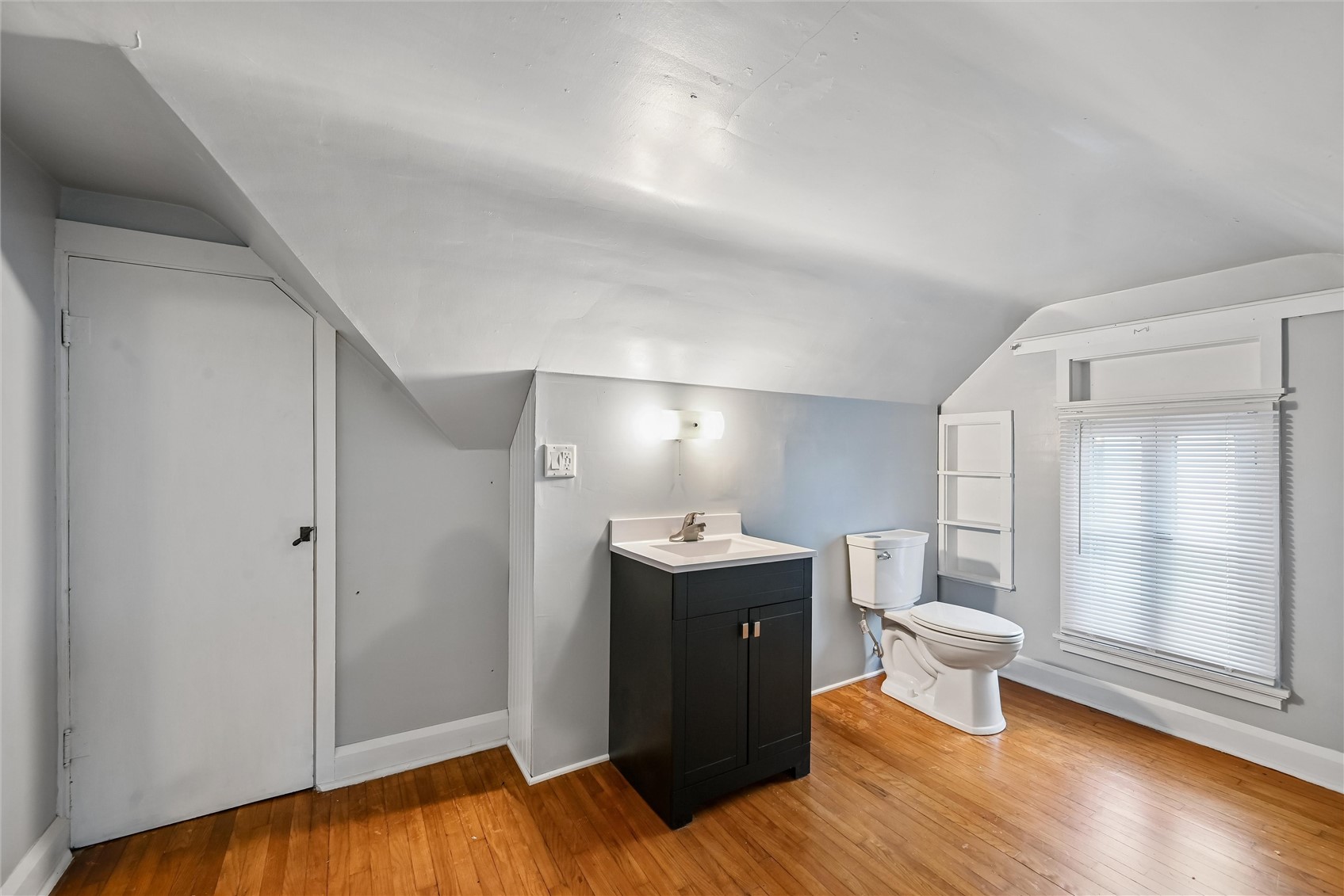 704 15th Street Belle Plaine IA 52208