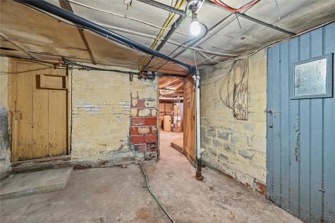 704 15th Street Belle Plaine IA 52208