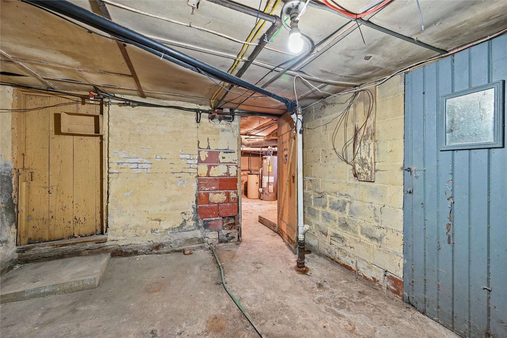 704 15th Street Belle Plaine IA 52208
