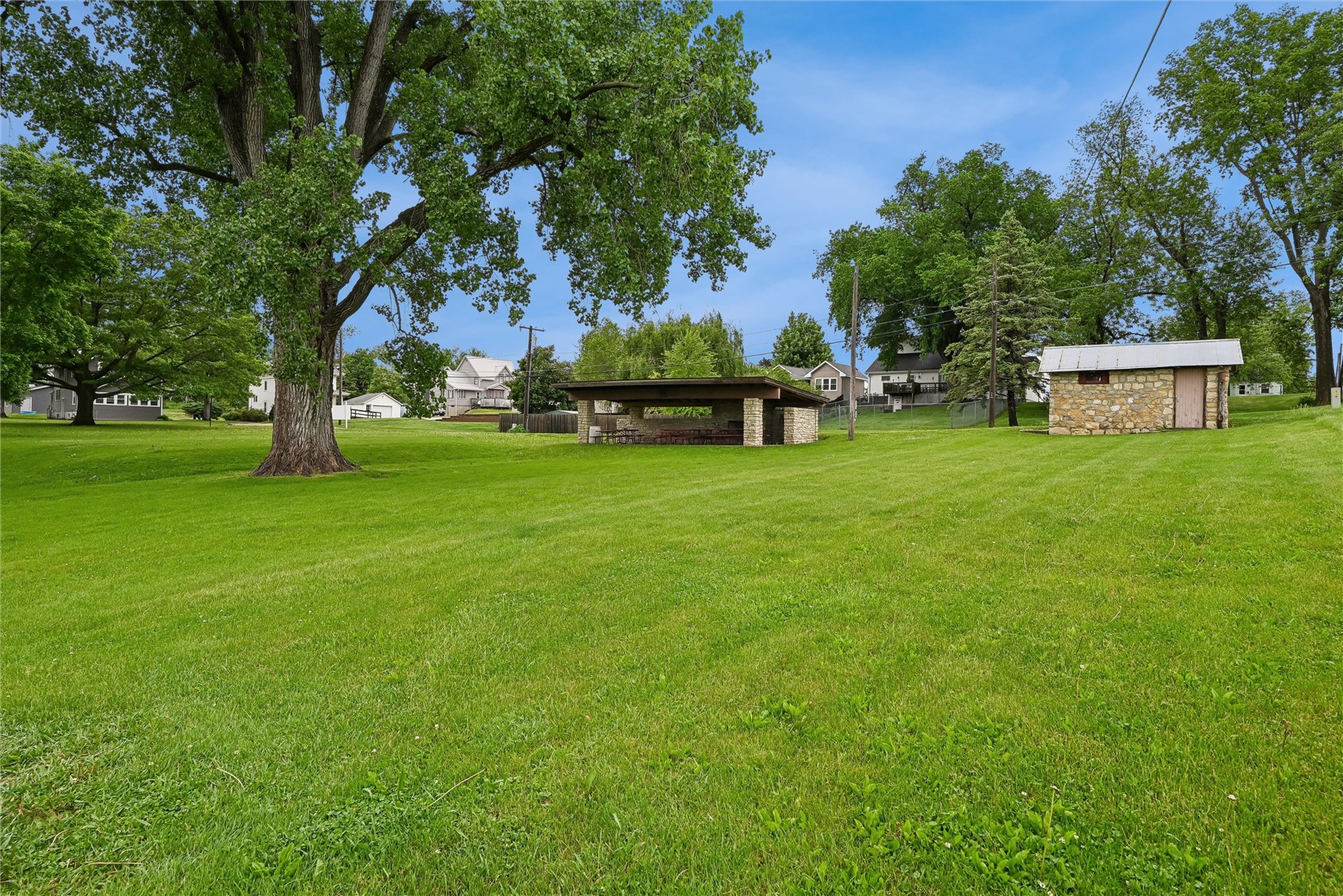 704 15th Street Belle Plaine IA 52208