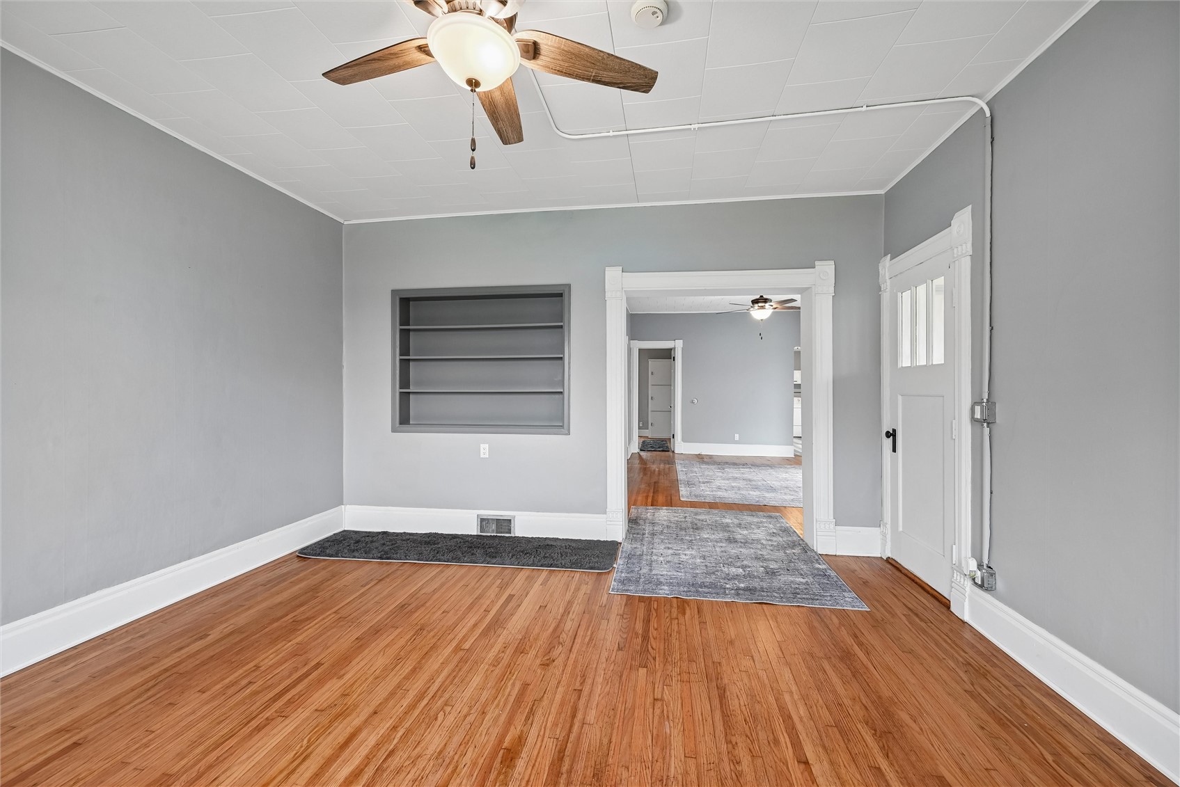 704 15th Street Belle Plaine IA 52208